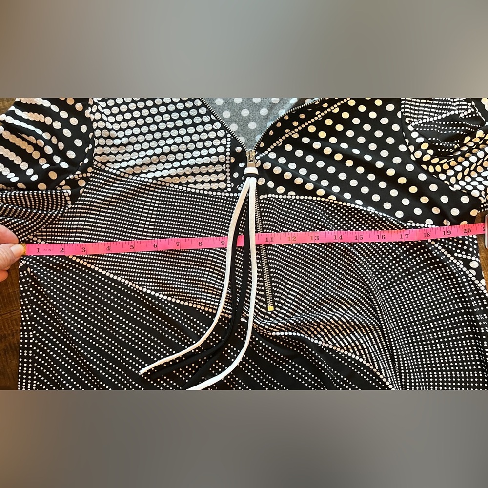 Joseph Ribkoff Blouse Size 12 - Picture 4 of 6